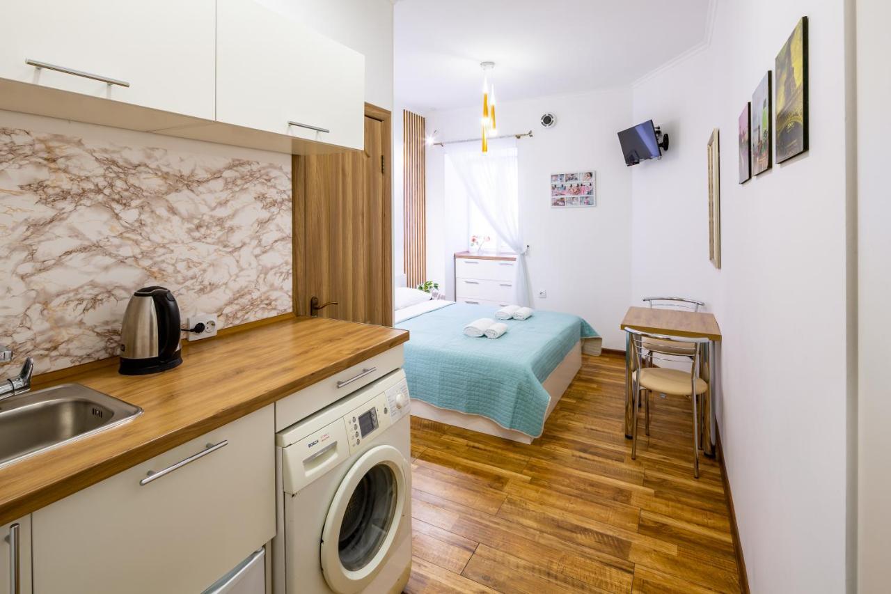 Cozy Apartments Center Lviv Eksteriør bilde
